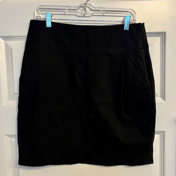 Banana Republic Black Stretch Pencil Skirt Size 12 - Picture 3 of 6